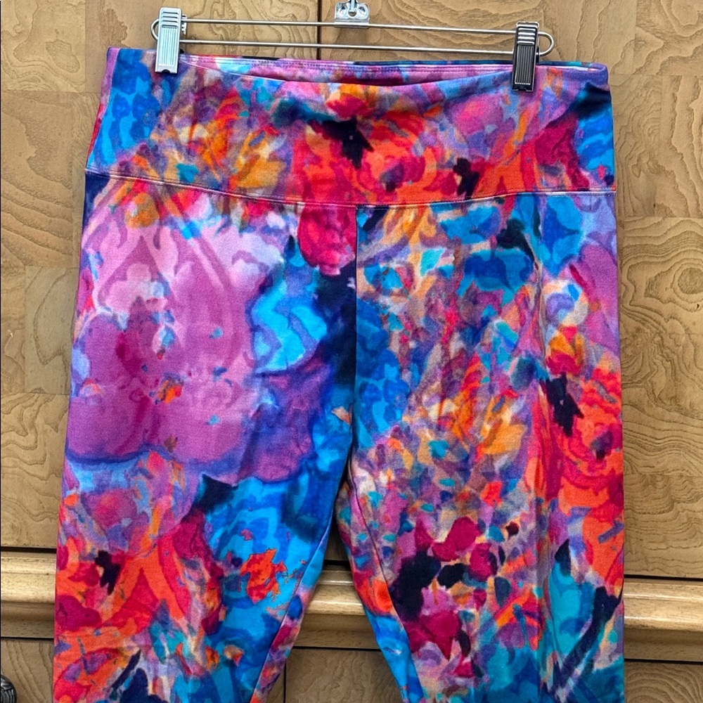 Soft Surroundings Colorburst legging